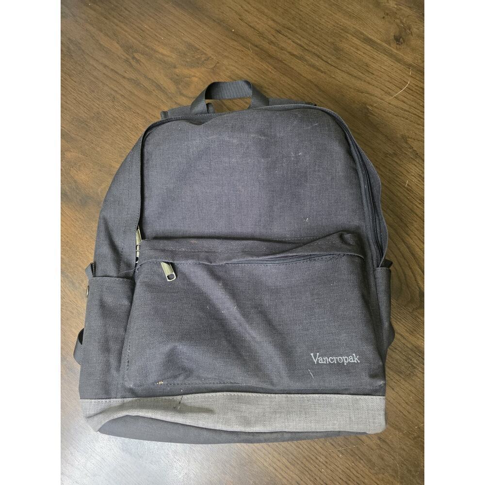 Vancropak Travel backpack/suitcase w/ hideable straps